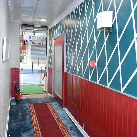 Aux Armes De Belgique