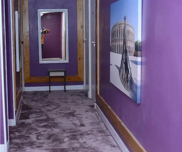 Aux Armes De Belgique 2* Лурд